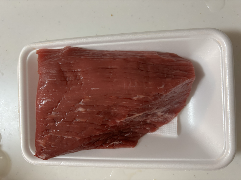 牛モモ